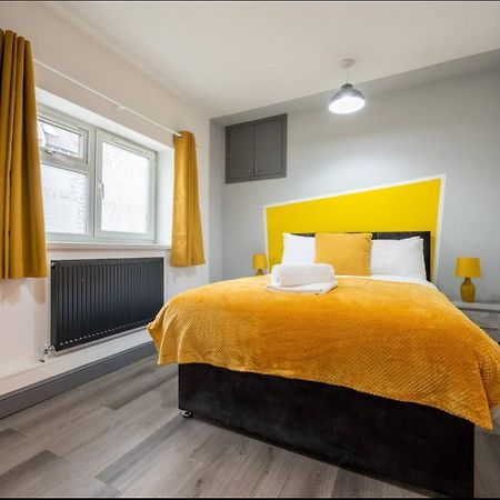 Stunning One Bedroom Apartments Near Shops & Central Cardiff Zewnętrze zdjęcie