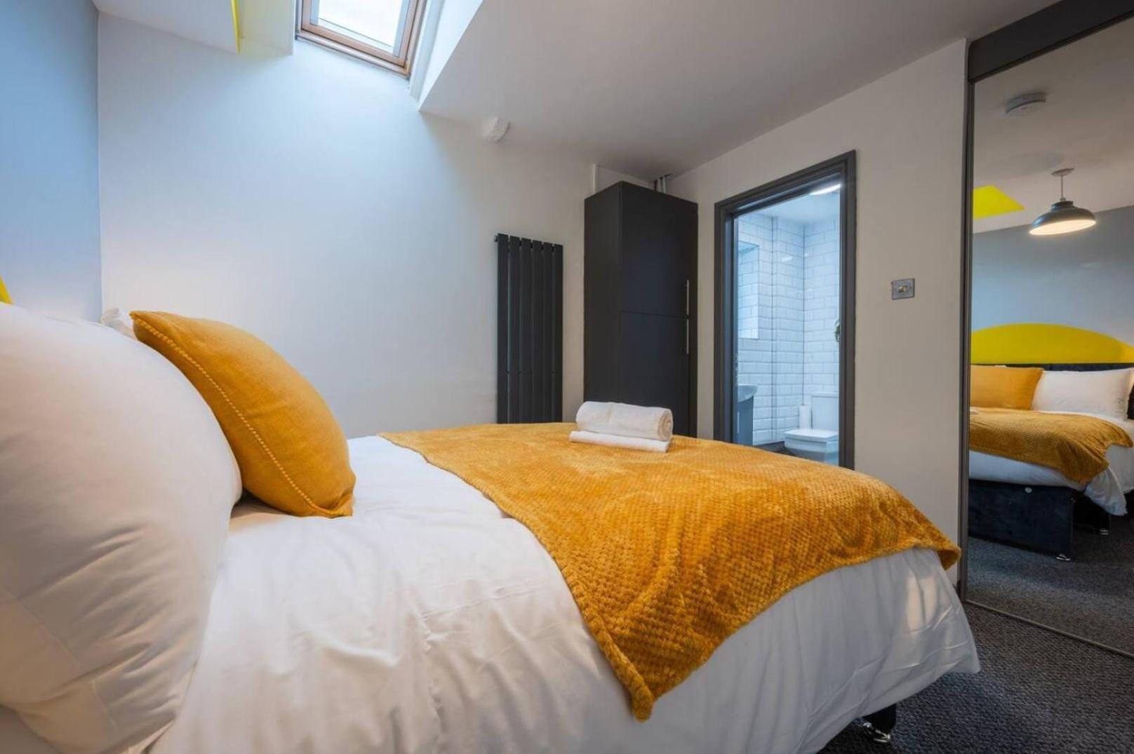Stunning One Bedroom Apartments Near Shops & Central Cardiff Zewnętrze zdjęcie